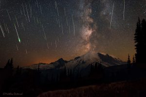 meteors-8-12-2015-Perseids-Matt-Dieterich-Mount-Rainier-Natl-Park1-e1466808989401